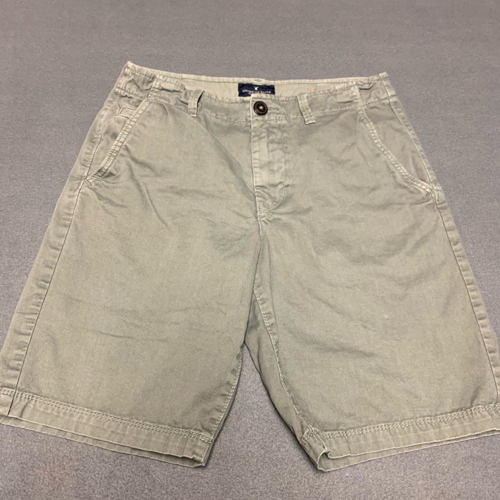 COPY - American Eagle outfitters shorts men’s 28 green cotton